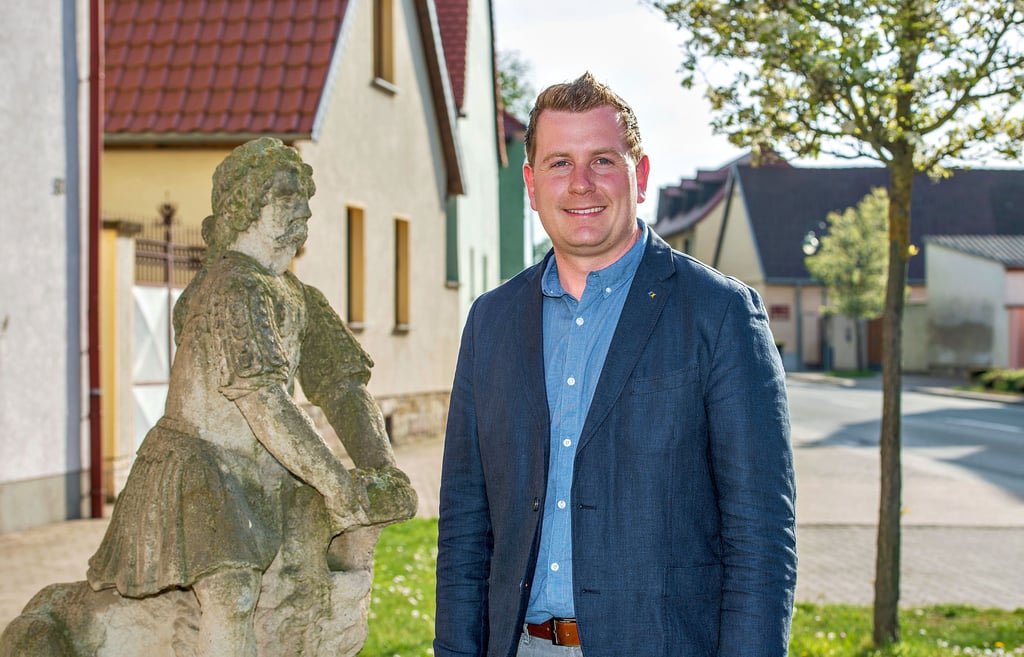 Generationswechsel in Gleina: Florian Schüler wird neuer Bürgermeister und folgt auf den langjährigen Amtsinhaber Gerd Blankenburg.