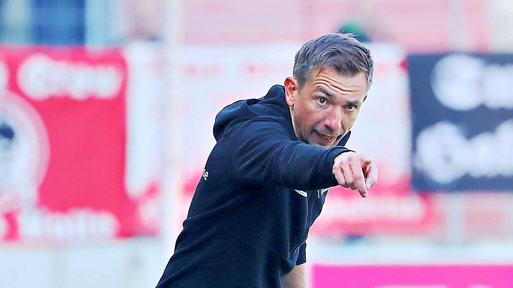 Trainer André Meyer gibt die Richtung vor. 