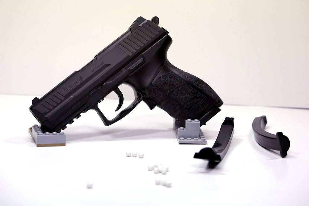 Softair-Waffen verschießen kleine Plastikkugeln. (Symbolbild)