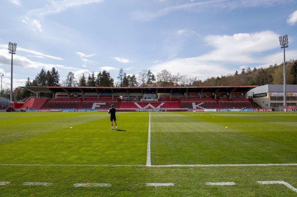 Die Würzburger Kickers sind in die Regionalliga abgestiegen. (Symbolbild)
