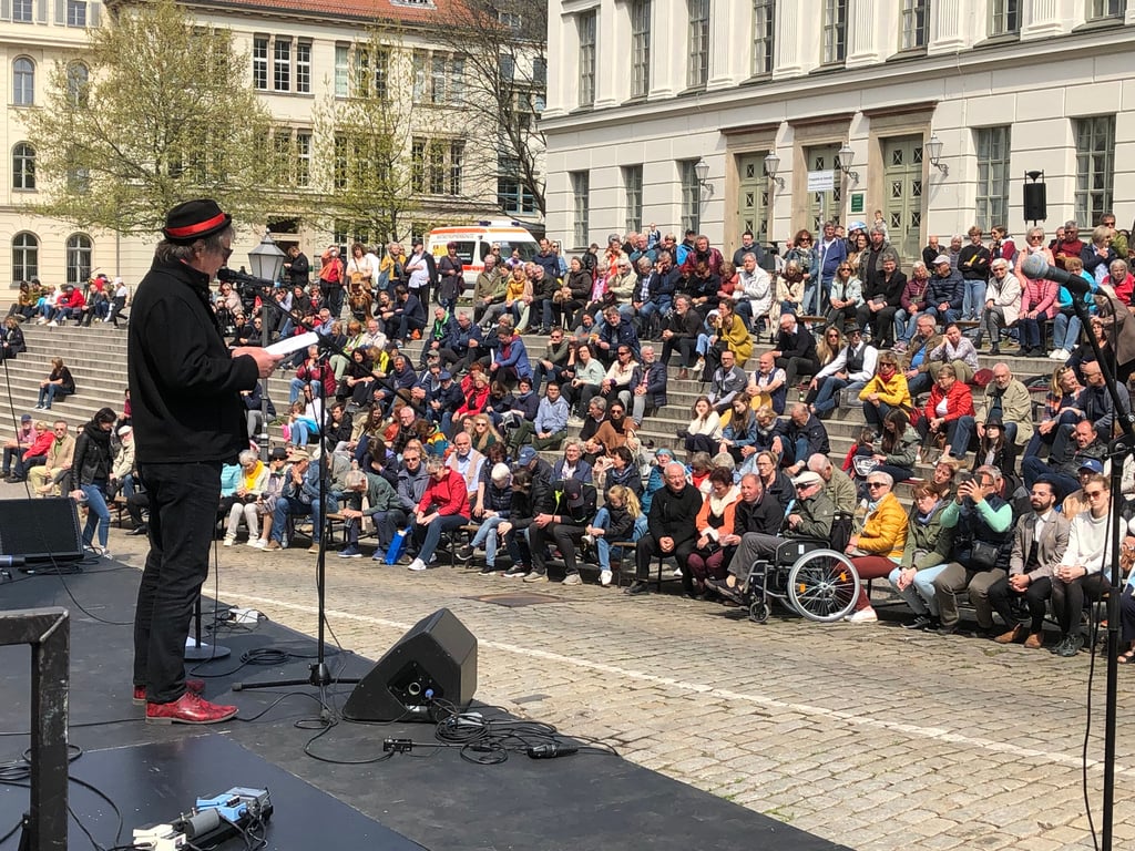 Dirk Zöllner war der Stargast beim 1. Mai am Neuen Theater