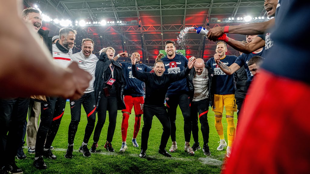 Derwisch Domenico nach dem Finaleinzug ins Pokal-Endspiel: Tedesco weiß, wie man ein Team emotionalisiert.