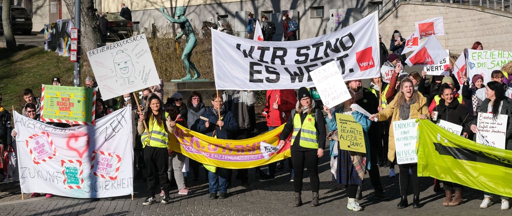 Erzieher streiken am Mittwoch erneut für bessere Arbeitsbedingungen.
