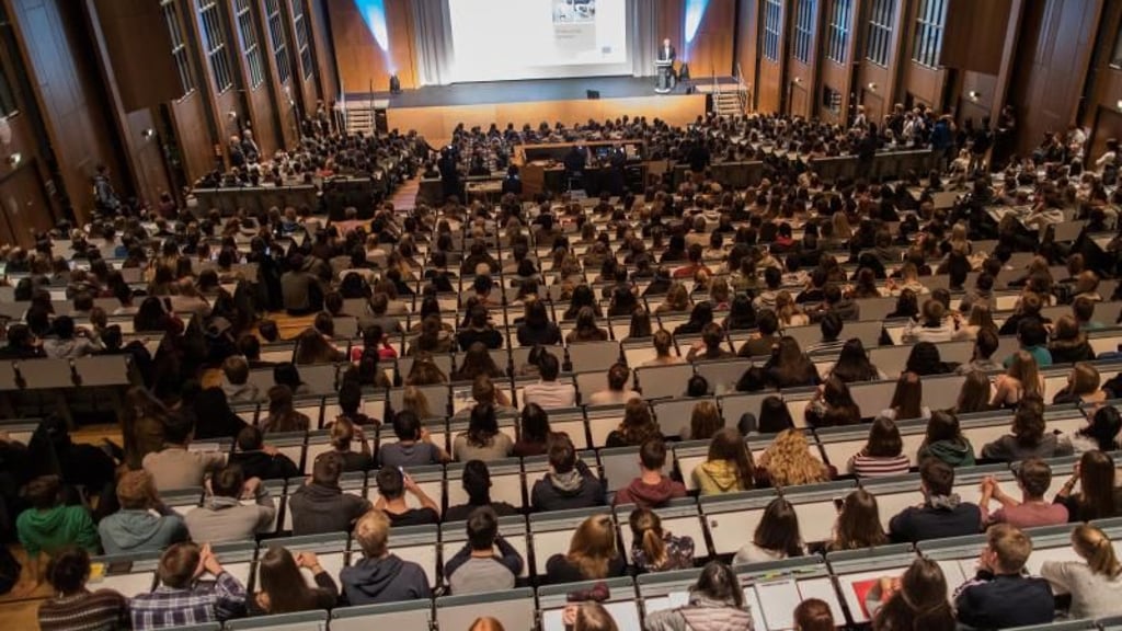 Sachsen-Anhalts Hochschulen haben in einer aktuellen Untersuchung gute Noten erhalten. Die Hochschulen des Landes bieten Studienanfängern fast durchweg eine sehr gute Unterstützung.