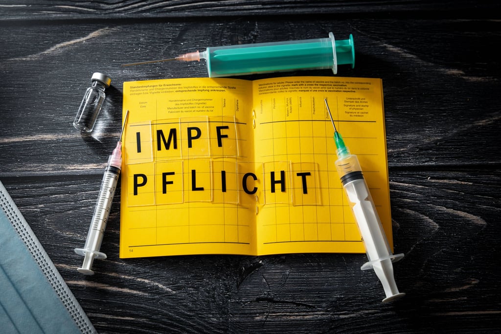 Seit Mitte März gilt die Impfpflicht im Gesundheits- und Pflegewesen.