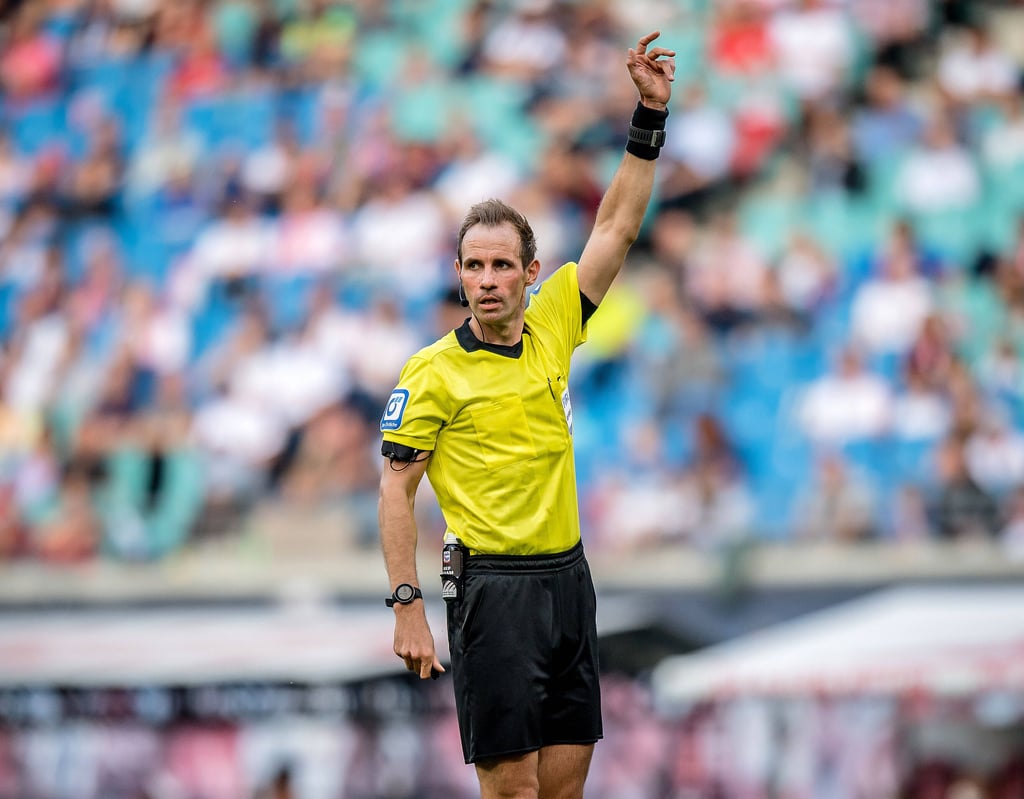 Sascha Stegemann wird das Spiel gegen den SC Freiburg leiten.