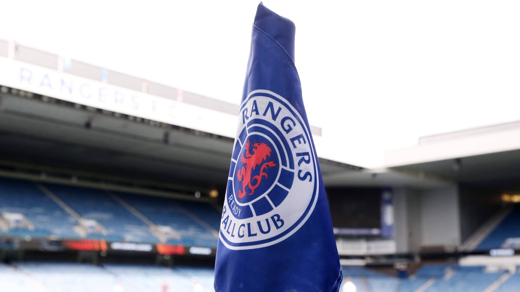 Die Ruhe vor dem Sturm im Ibrox Stadium: Das Spiel von RB Leipzig bei den Glasgow Rangers live in Stream, TV und Radio verfolgen.
