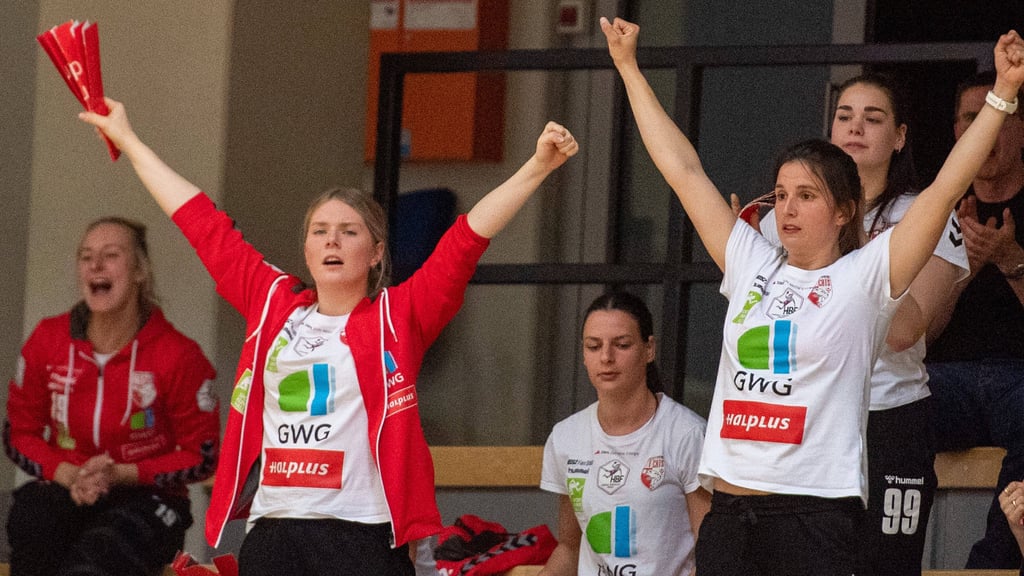 Zuschauerinnen statt Mitspielerinnen: Die verletzten Wildcats unterstützten ihr Team beim Heimsieg gegen Neckarsulm von außen.