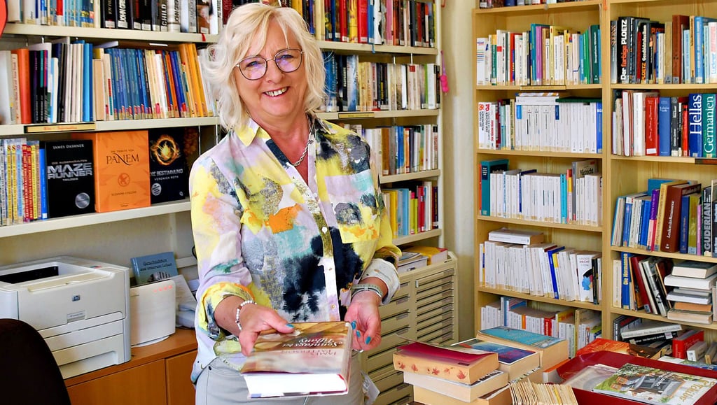 Seit 20 Jahren leitet Gabriele Salin die Stadtbibliothek in Wegeleben. Nun ist sie im Ruhestand. Über die Zukunft der Bücherei hat jüngst der Stadtrat Wegeleben entschieden.