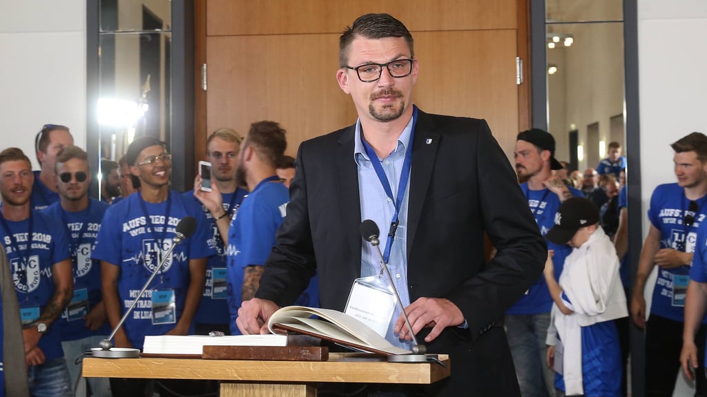 Matthias Niedung, hier 2018 beim Aufstiegsempfang des FCM inmRathaus in Magdeburg.