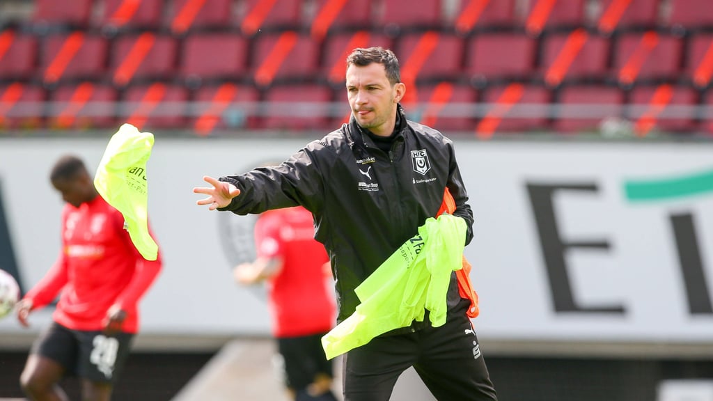 Daniel Ziebig war Ende 2021 als Co-Trainer beim Halleschen FC freigestellt worden.