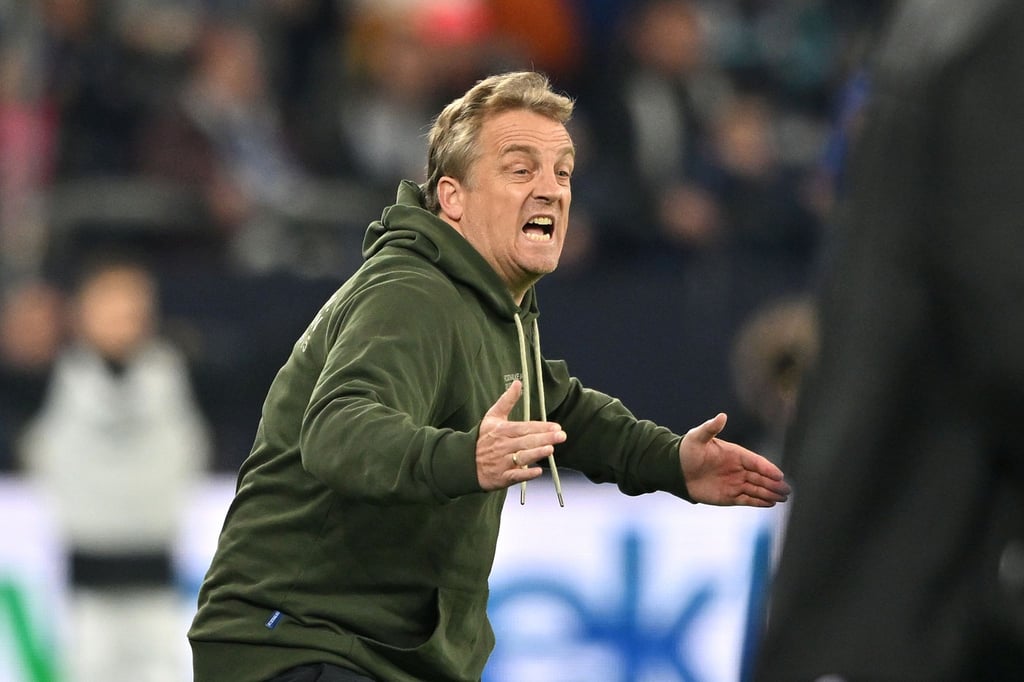 Hat alle seine fünf Spiele als Trainer mit dem FC Schalke 04 gewonnen: Mike Büskens.