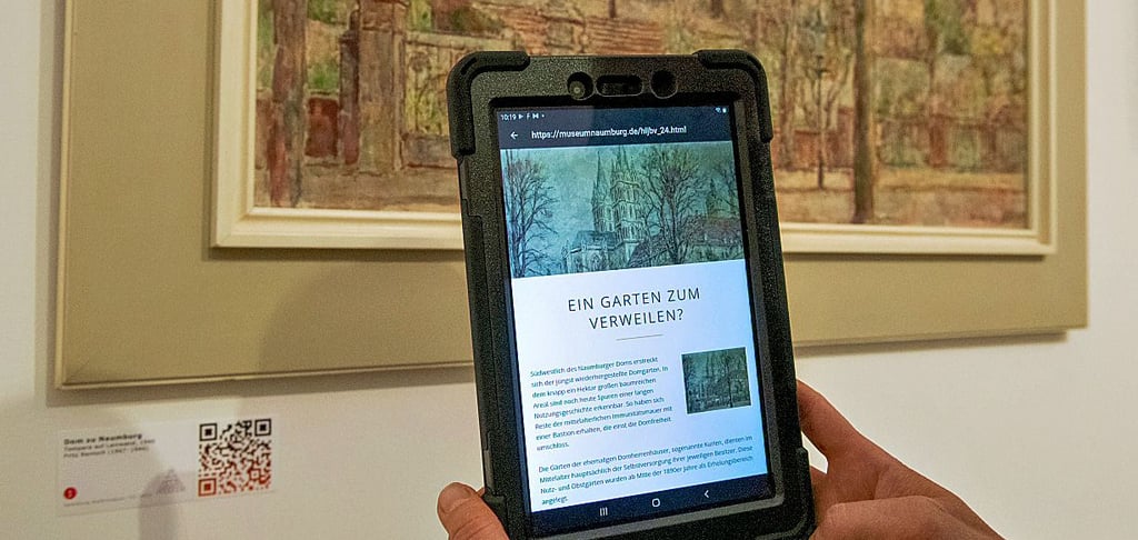 In über QR-Codes abrufbaren Texten erfahren die Besucher der aktuellen Kabinettausstellung in der Hohen Lilie viel Interessantes über Naumburg.