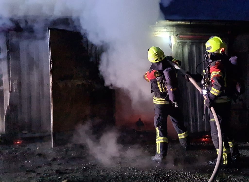 Die Feuerwehr wurde am Freitag zu einem Brand in der Großen Dammstraße in Wernigerode gerufen.