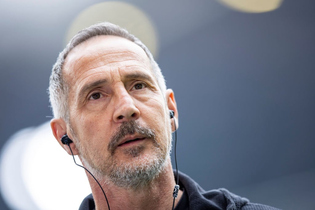 Gladbachs Trainer Adi Hütter trifft mit seinem Team auf seinen alten Arbeitgeber Eintracht Frankfurt.