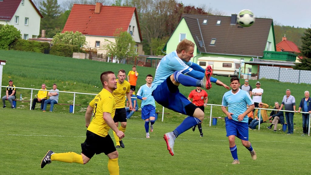 Illia Polishchuk traf zum 3:1-Endstand für Emseloh gegen Stedten. 
