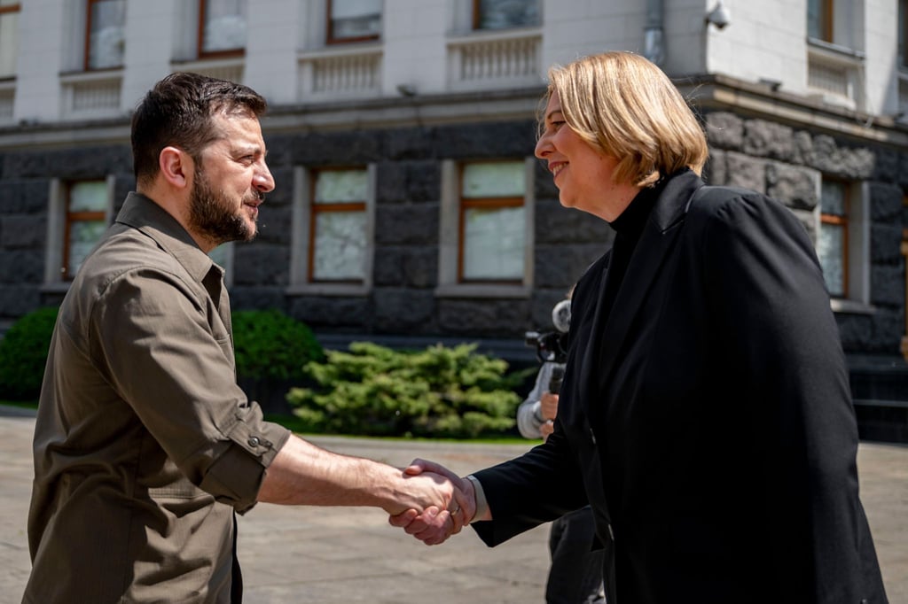 Bärbel Bas (SPD) ist in die Ukraine gereist - und wurde vom Präsidenten Wolodymyr Selenskyj empfangen.