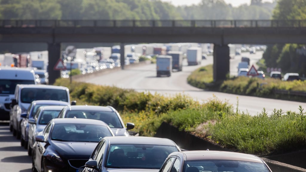 Die A2 ist eine zentrale Verkehrsader in Deutschland.