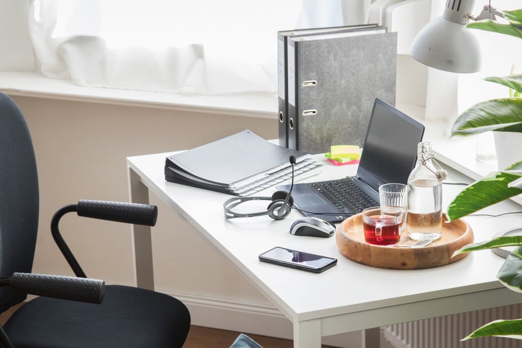 Erfordert der Job ein Arbeitszimmer oder tut er das nicht? Für die Ansetzbarkeit in der Steuererklärung spielt das keine Rolle.