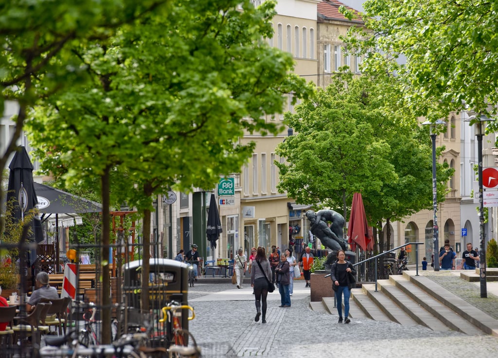 Auf dem oberen Boulevard hat sich neue Cafés und Restaurants angesiedelt. Entwickelt sich die Straße zur neuen Ausgehmeile?