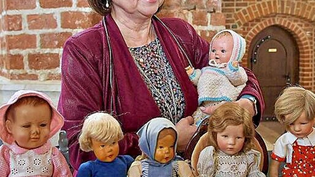 In einer vorherigen Ausstellung  in Dessau  hat die Roßlauerin Sabine Gerner ihre  alten Puppen gezeigt. 