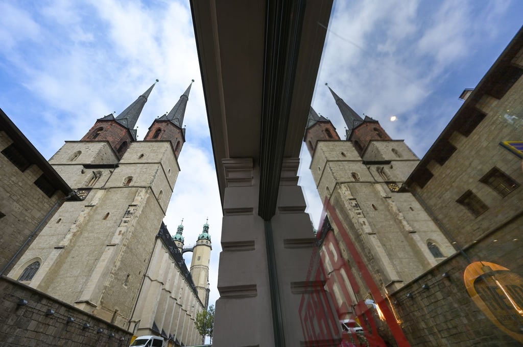 Über Monate war die Marktkirche Halle eine einzige große Baustelle. Im Rahmen des EFRE-Konzepts wurde das Gotteshaus denkmalgerecht saniert.