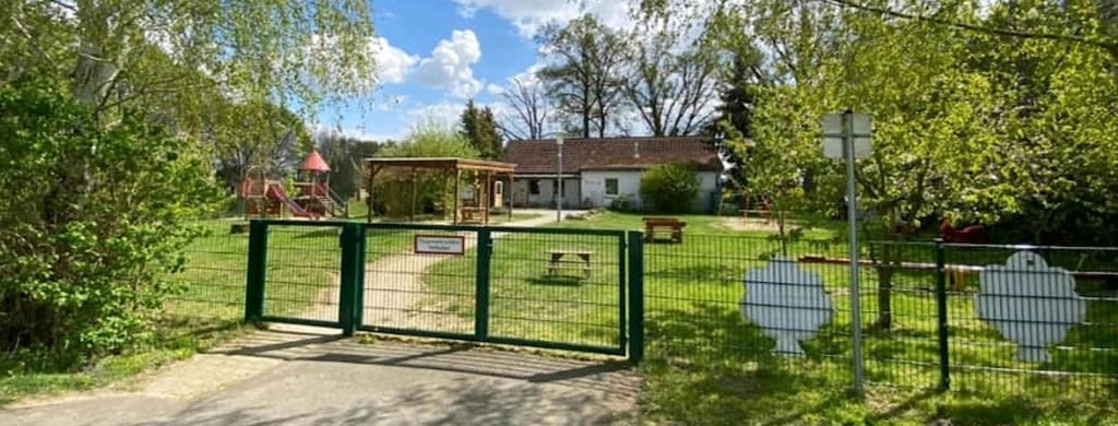 In der idyllisch gelegenen Kita "Mehmker Feldhasen" kehrt Einsamkeit ein. Zum 31. Juli schließen sich die Tore für immer.
