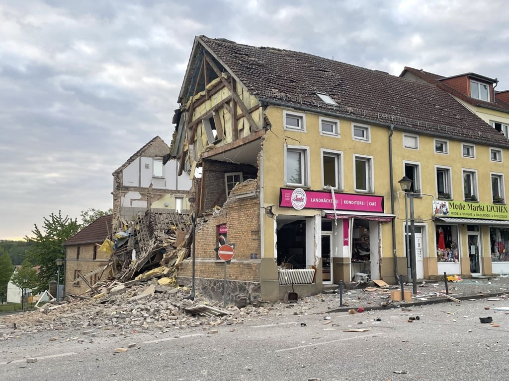 In einer Bäckerei in Lychen hat es eine heftige Explosion gegeben.