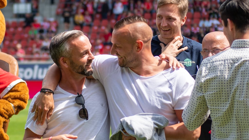 HFC-Idol Toni Lindenhahn (r.) mit seinem Aufstiegs-Kollegen von 2012, Nico Kanitz.