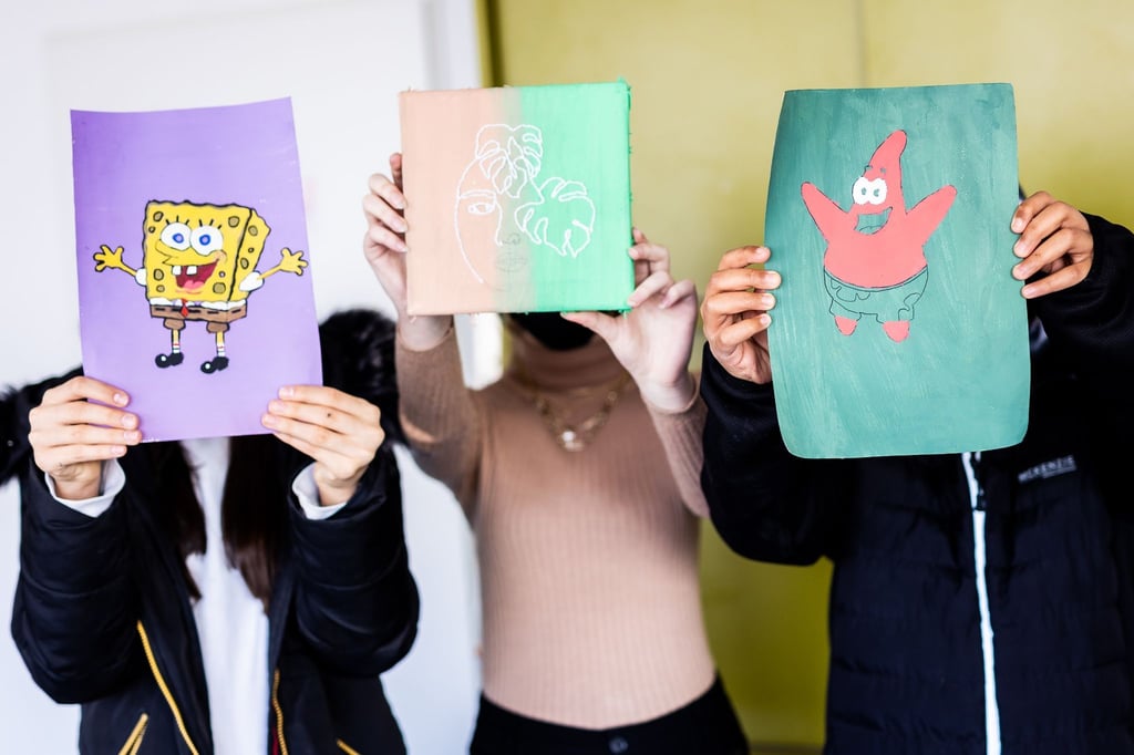 Wird der psychische Druck zu groß, schaffen es einige Kinder und Jugendliche nich mehr am Unterricht teilzunehmen. Hilfe bietet etwa die AWO Fachstelle Schulvermeidung in Hannover.
