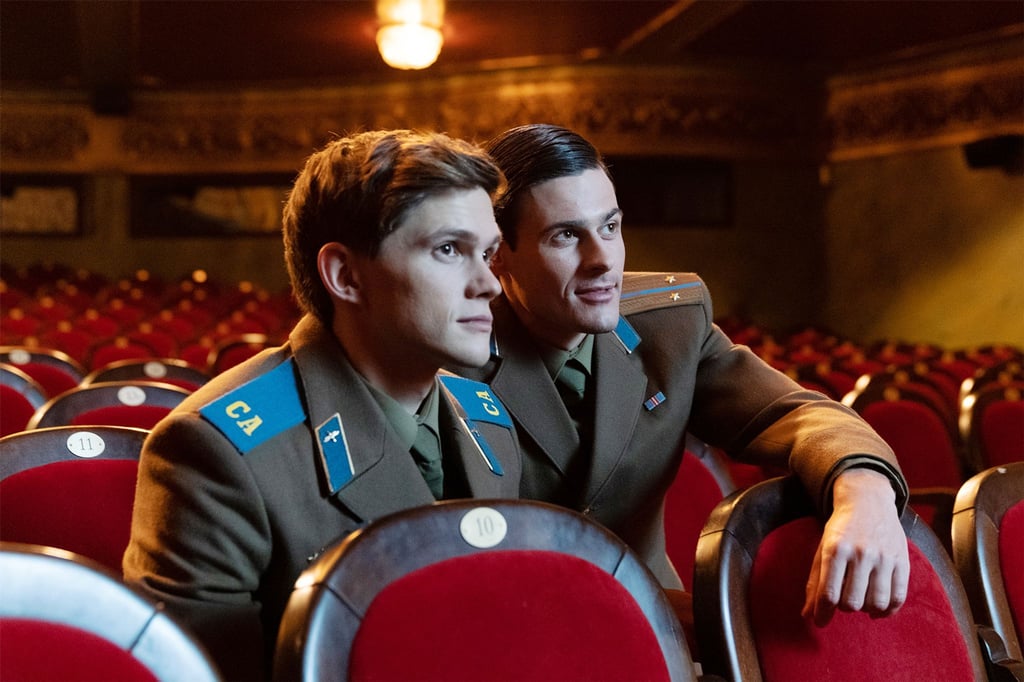 Sie lieben sich: Sergey (Tom Prior) und Roman (Oleg Zagorodnii).