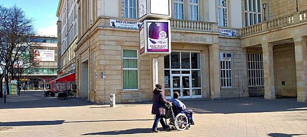 Sucht einen neuen Pächter: Der Ex-Standort vom McDonald’s am Breiten Weg in Magdeburg.