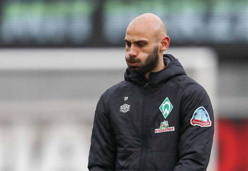 Die Zukunft von Werder-Kapitän Ömer Toprak ist offen.