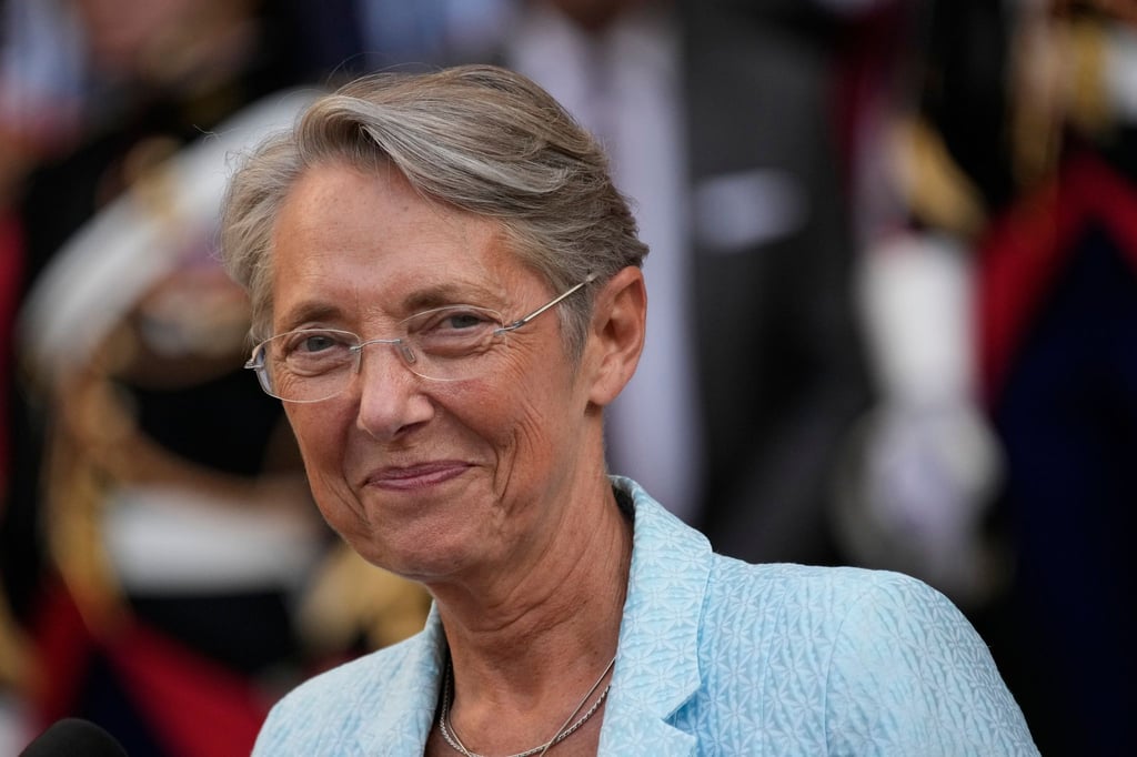 Elisabeth Borne, neu ernannte Premierministerin von Frankreich, während der Übergabezeremonie in der Residenz des Premierministers.
