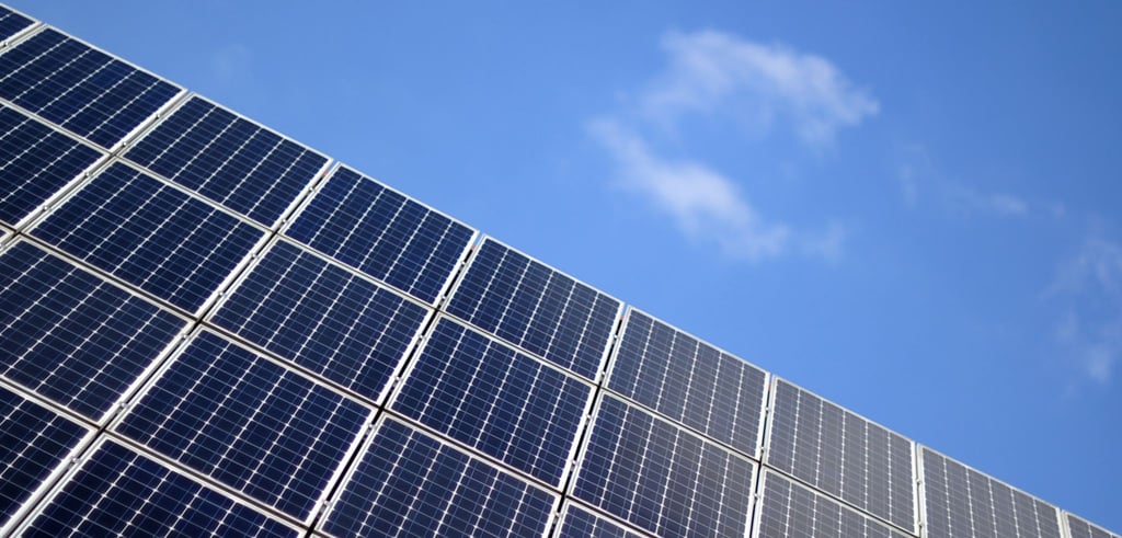 Photovoltaik-Anlage in Planung? Künftig könnte sich die volle Einspeisung des produzierten Stroms ins öffentliche Netz wieder etwas mehr lohnen.