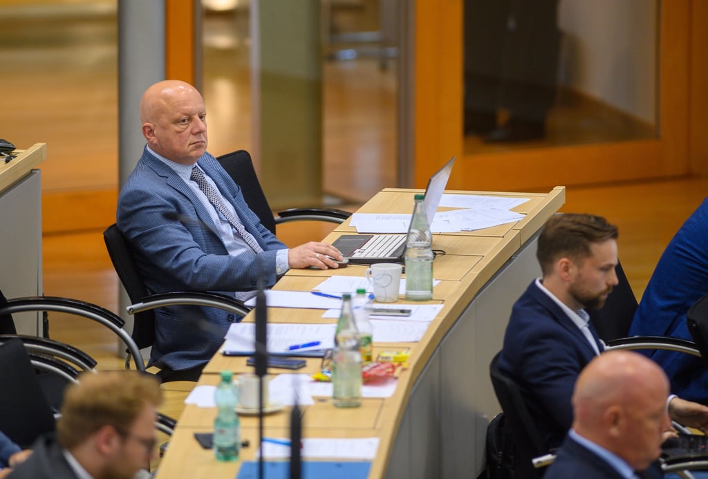 Es reicht nicht: Nur 31 Ja-Stimmen erreicht der AfD-Abgeordete Hagen Kohl, noch weniger als früher.