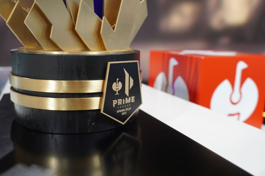 Der Titel und damit auch der Pokal gehen in der LoL Prime League zum ersten Mal an Gamerlegion.