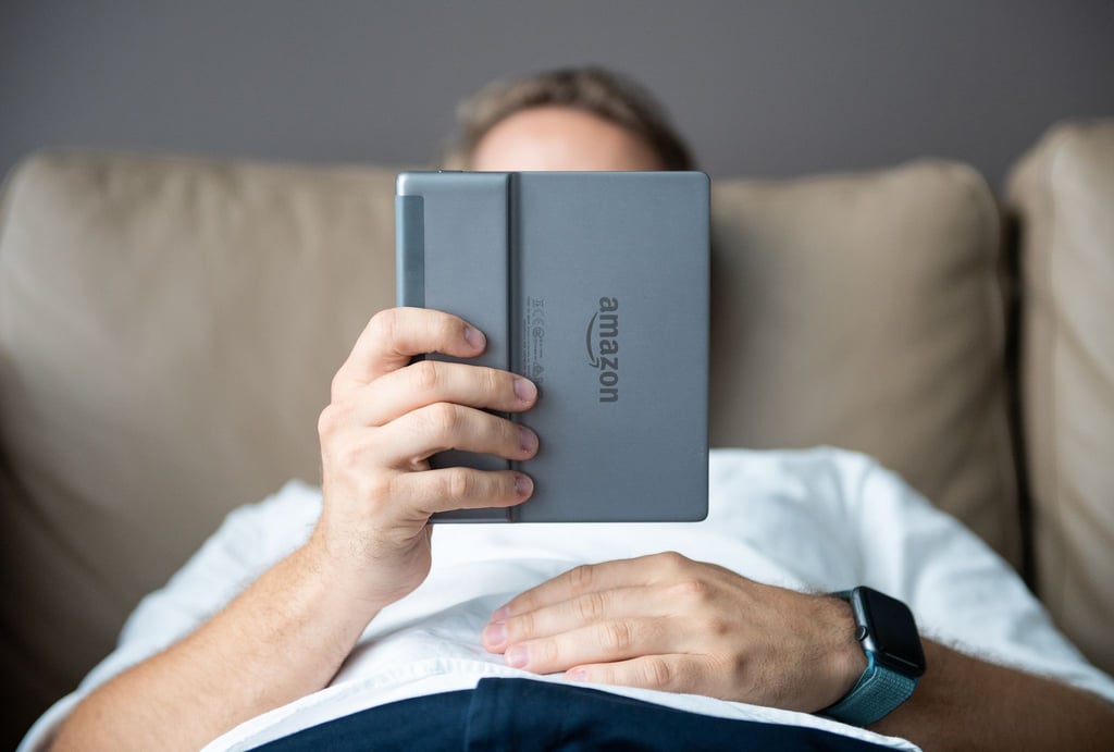 Einmal umwandeln: Epub-Bücher ohne DRM-Schutz lassen sich nun einfach per E-Mail an Kindle-Reader schicken und darauf lesen.