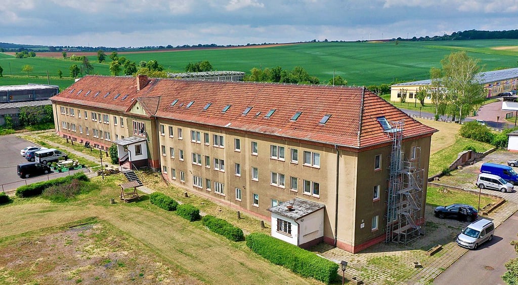 Das Wohnheim am Wolferöder Weg in Eisleben wird versteigert.