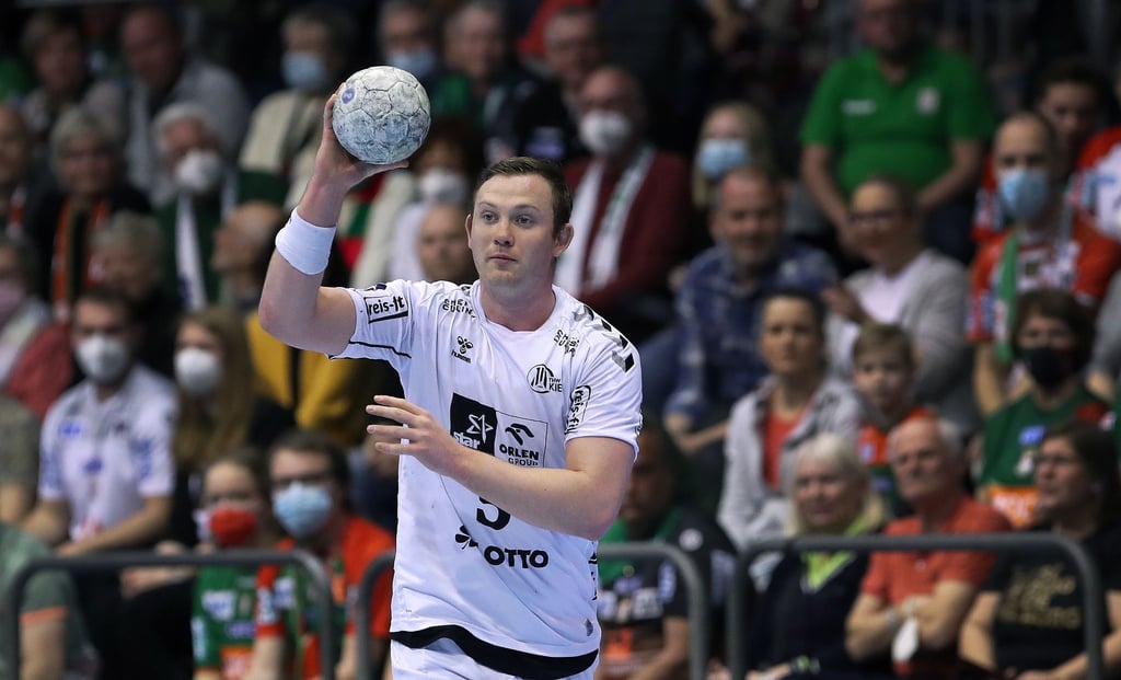 Der Kieler Sander Sagosen peilt bei der Pokal-Endrunde in Hamburg den Titel an.