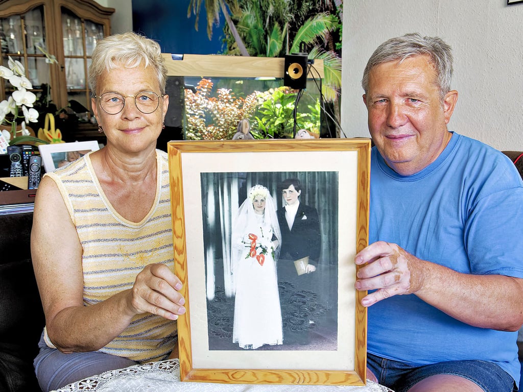 Angela und Karl-Heinz Krebs waren oft mit dem bis zu viermal täglich zwischen Berlin und Bernburg verkehrenden Eilzug unterwegs. Fünf Monate nach ihrer ersten unwissentlichen Begegnung heirateten sie.
