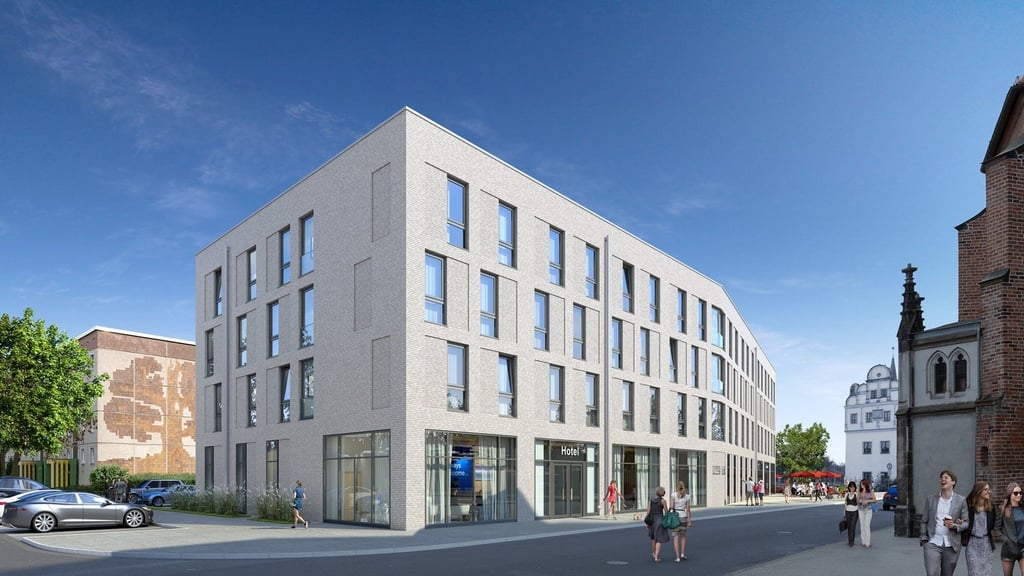 Die aus dem Projekt visualisierte Ansicht auf den Hotelneubau am Schloßplatz. In einem Jahr soll das B&B-Hotel fertiggestellt sein.