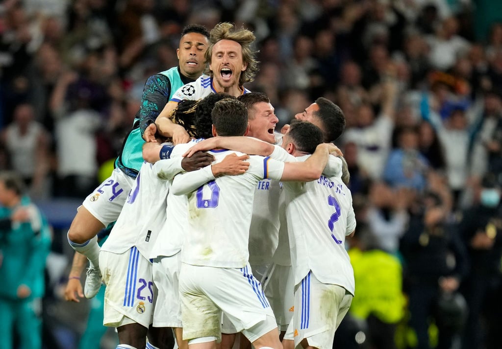 Die Spieler von Real Madrid feiern den Einzug ins Finale der Champions League.