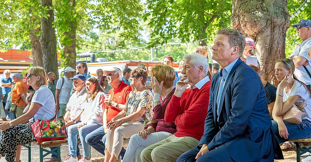 Knapp 500 Gäste folgten der Einladung von OB Trümper zur Dankeschönveranstaltung in den Magdeburger Stadtpark.