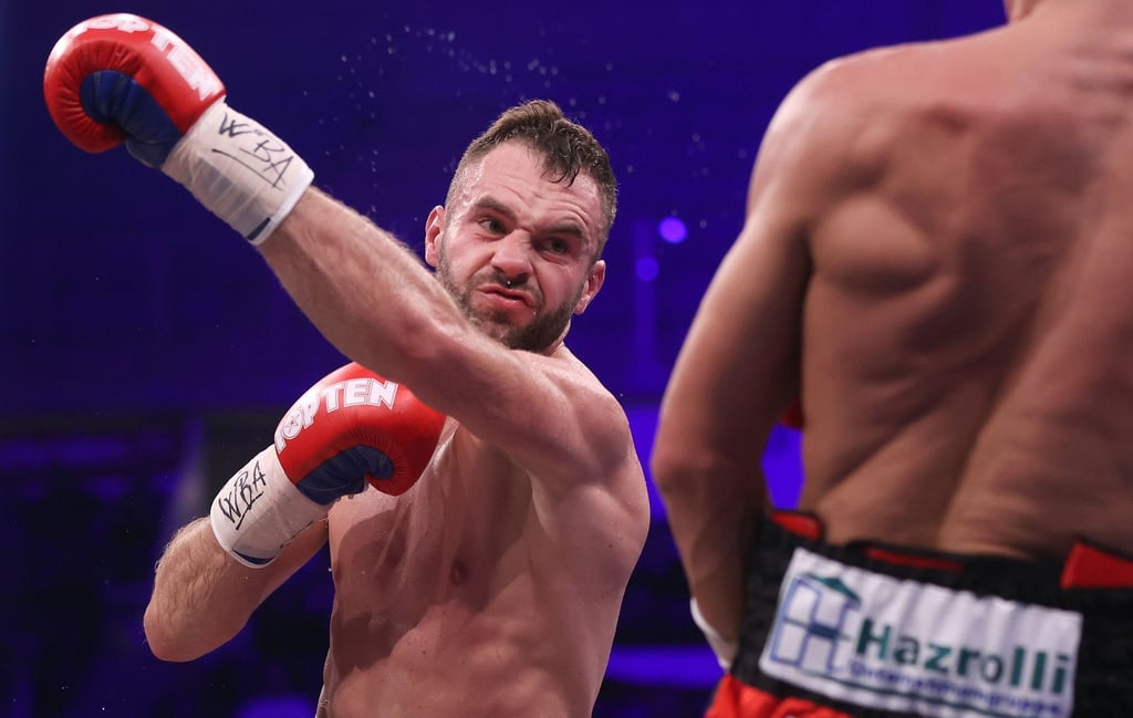 Dominic Bösel (l) hat den Kampf gegen den Mexikaner Gilberto Ramirez verloren.