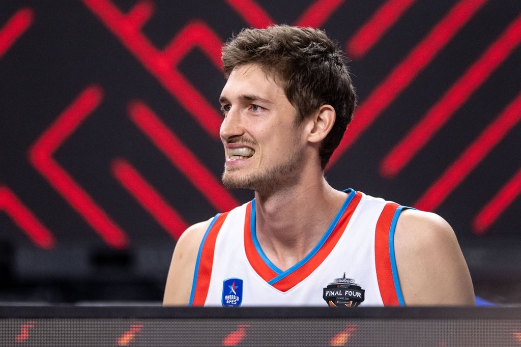 Steht mit Anadolu Efes Istanbul im Euroleague-Halbfinale: Tibor Pleiss.