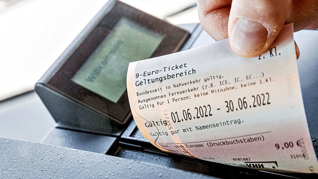 Ab heute kann man auch im Jerichower Land das 9-Euro-Ticket erwerben.