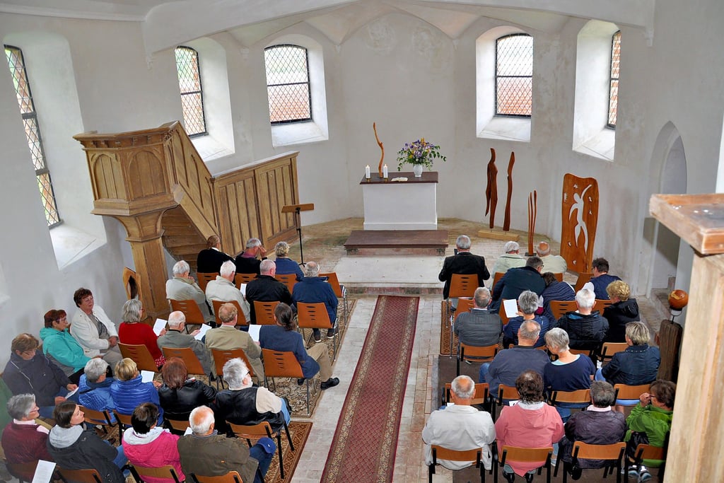 Das Kirchspiel Werben lud am Sonnabend zur feierlichen Wiedereröffnung der Dorfkirche zu Räbel.