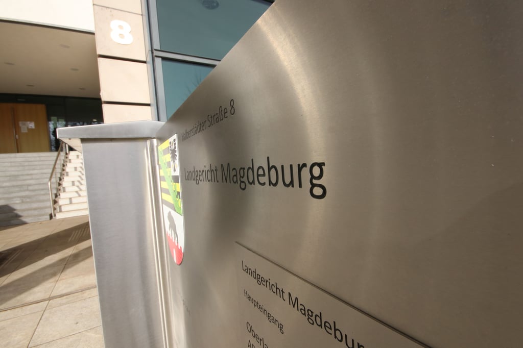 Am Landgericht Magdeburg läuft seit über zwei Jahren ein Prozess gegen zwei Angestellte einer ehemaligen Maler- und Maurerfirma.