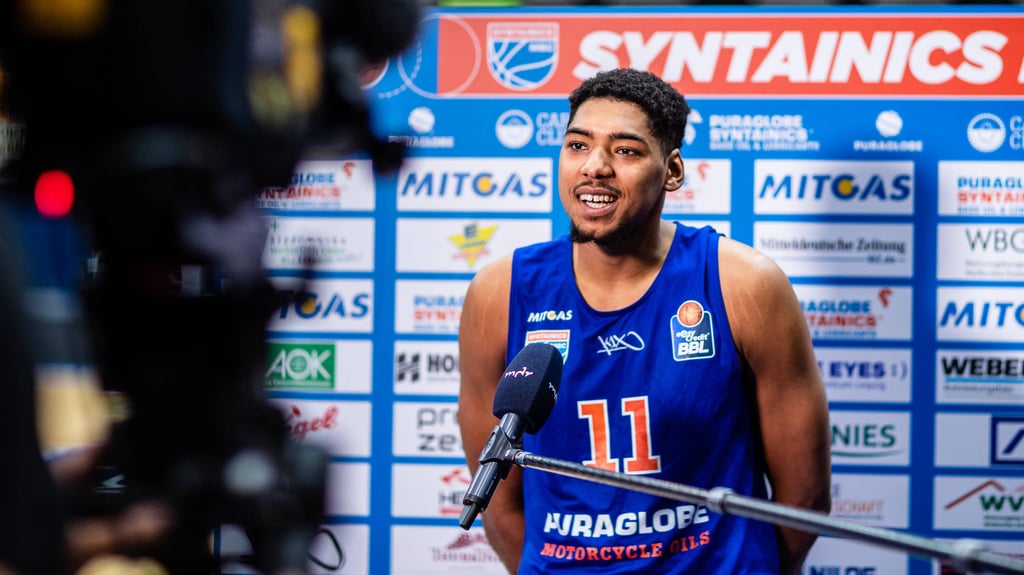 Kostja Mushidi bleibt eine weitere Saison in Weißenfels.